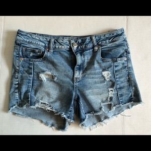 American Eagle Distressed Jean Shorts, Sz 14